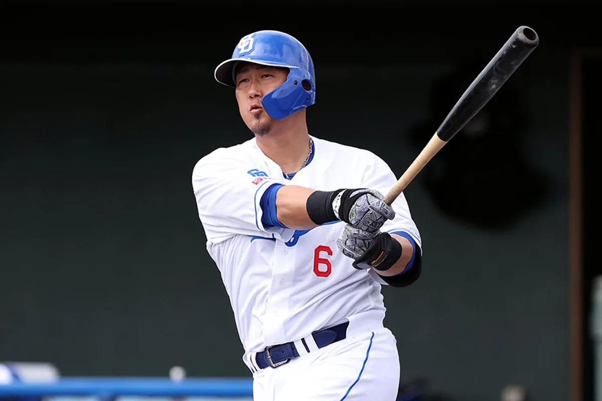 【朗報】爆発の瞬間！中田翔が放った第一号ホームラン！