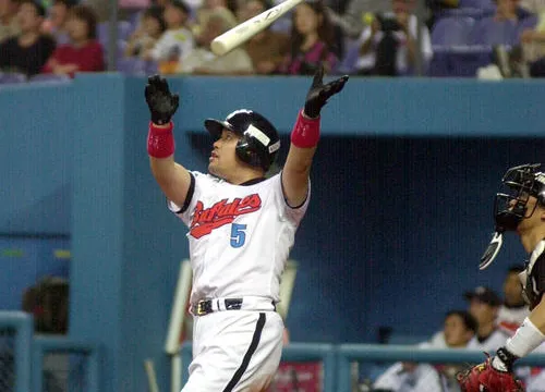 【野球】金額順も明かす！中村紀洋の2002年FA市場の舞台裏とは！？
