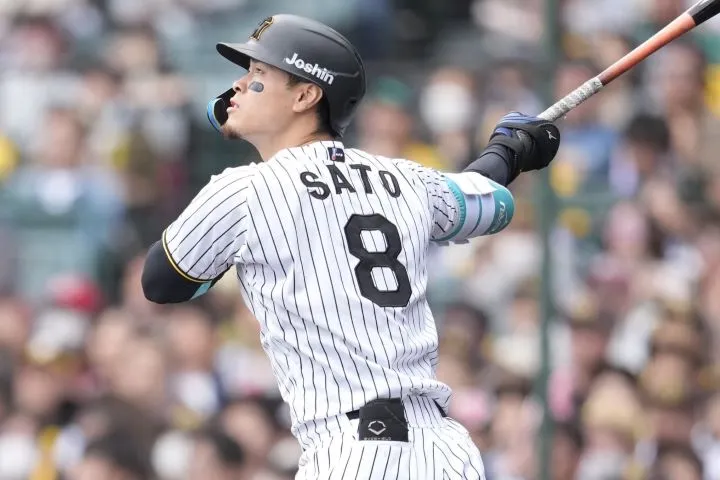 【野球】契約未更改の阪神・佐藤輝明、メジャー挑戦の可能性は？