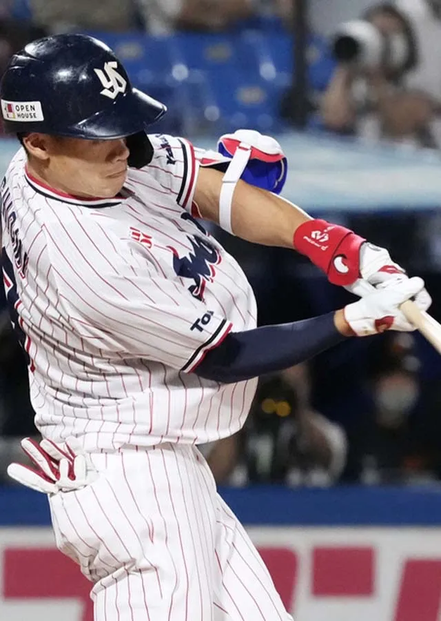 【ヤ戦病院】塩見選手が離脱！チームへの影響と今後の戦略