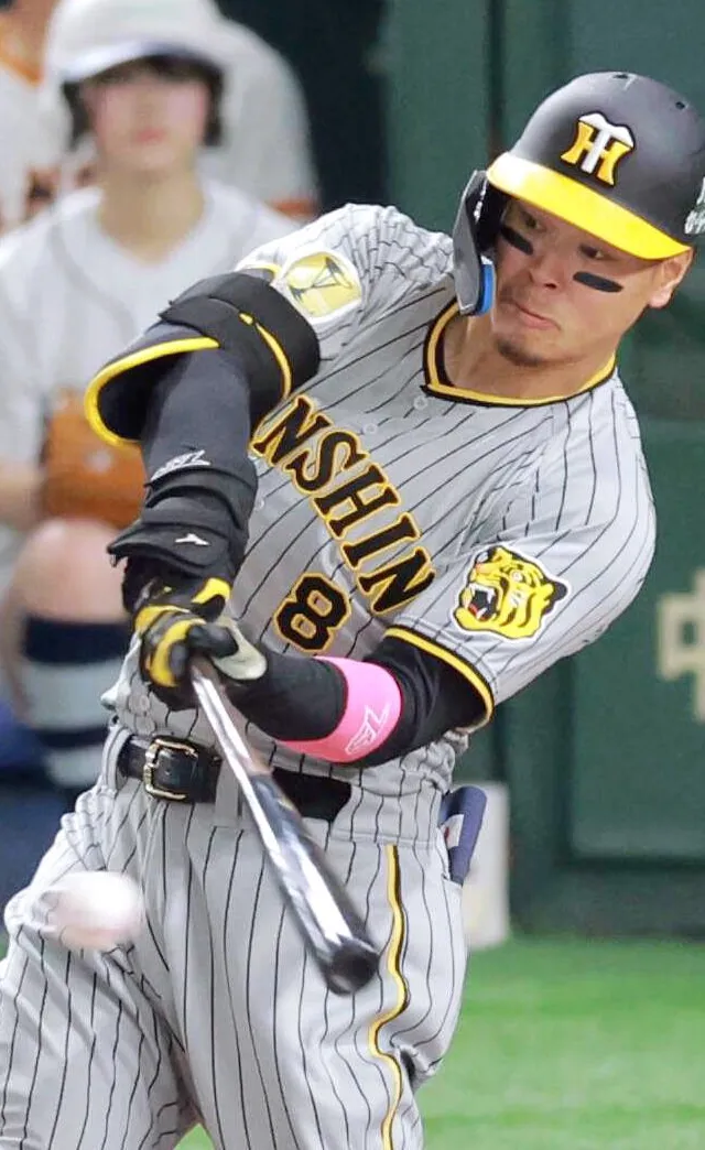 【野球】驚愕の3連勝！藤川阪神、新3番・佐藤輝明の活躍に迫る！