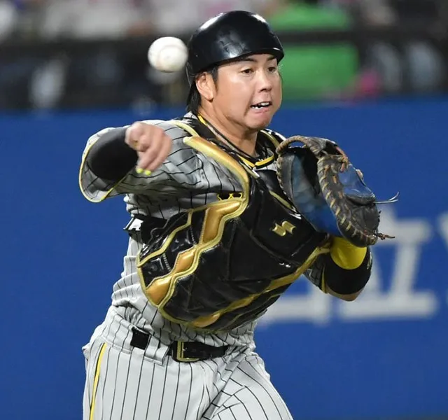 【野球】甲子園での激闘！ヤクルト・石川投手のエラーからの先制！