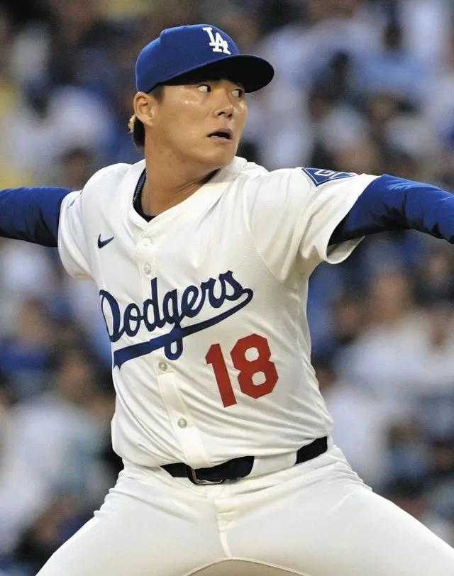 【野球】ドジャース山本由伸 3勝(1位) 防御率0.93(1位) 37奪三振(1位) WHIP0.84(6位)