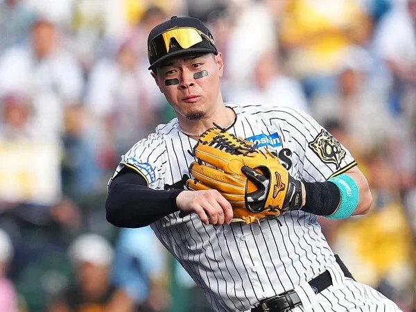 【野球】2025年の野球界を変えた！阪神タイガース佐藤輝明のMVP受賞とは！？